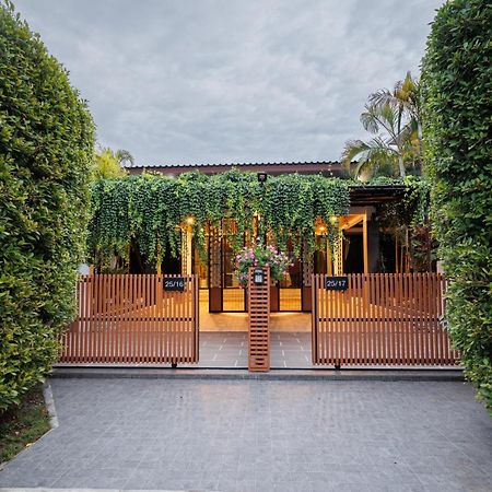 Villa T House à Bang Tao Beach  Extérieur photo